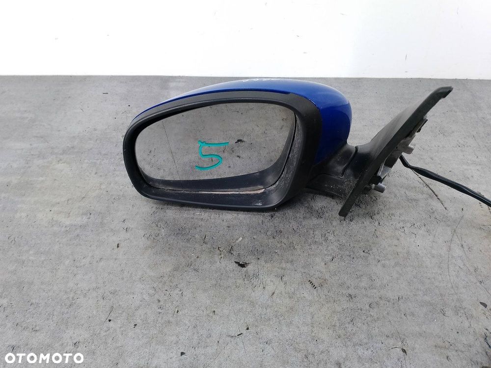 LUSTERKO LEWE SKODA ROOMSTER - 7