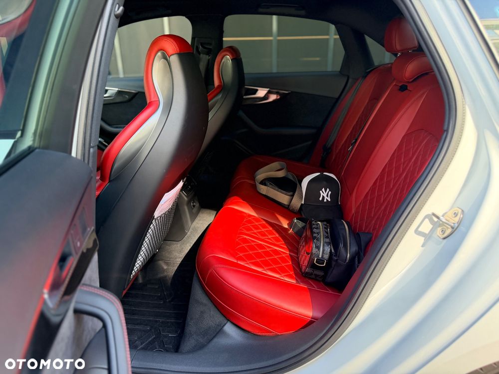 Audi S4 Limousine - 16