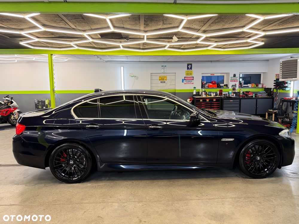 BMW Seria 5 520i Sport-Aut - 12