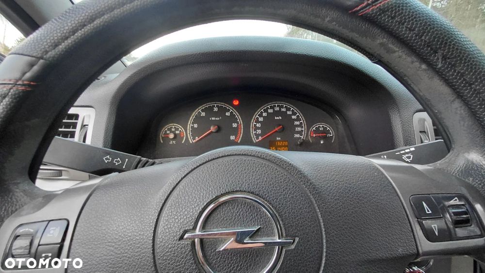 Opel Vectra 1.9 CDTI Essentia - 20