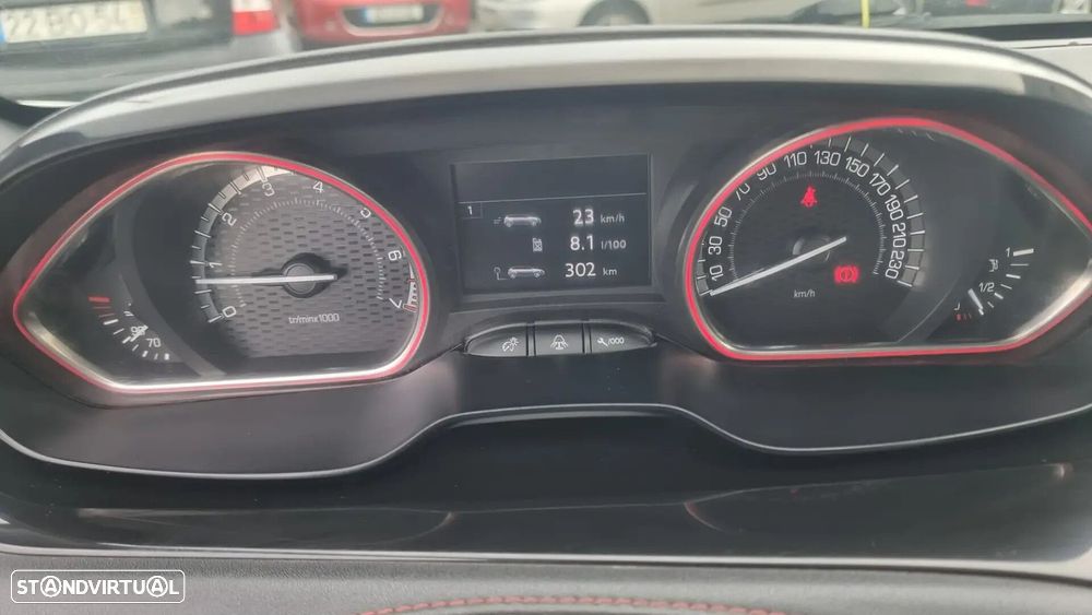 Peugeot 208 - 15