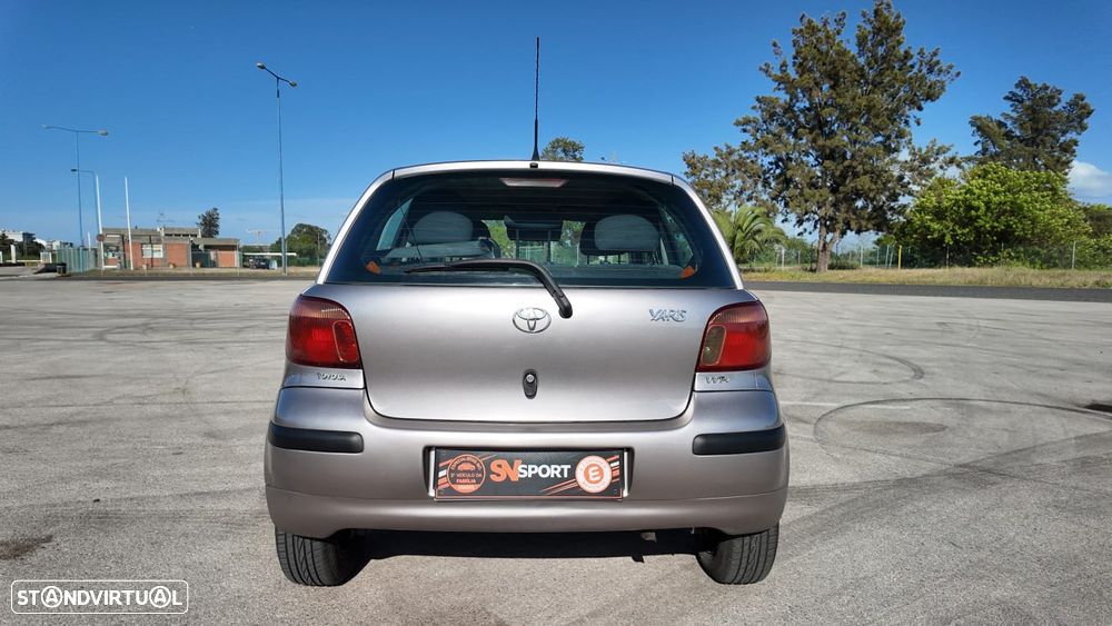 Toyota Yaris 1.0 Sol AC - 3