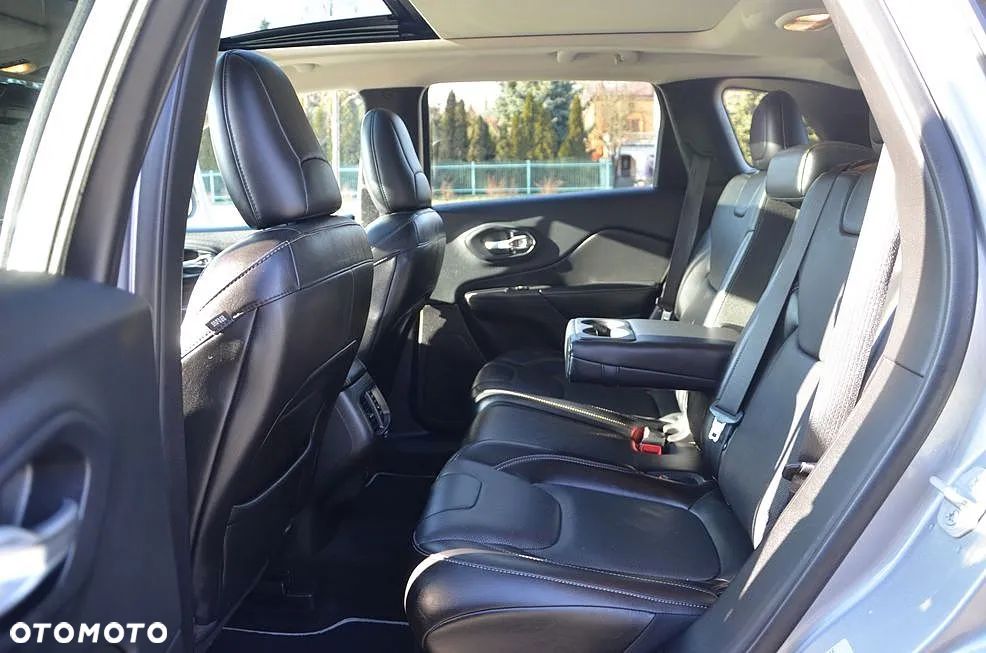 Jeep Cherokee 2.0 MJD Active Drive II Limited - 31