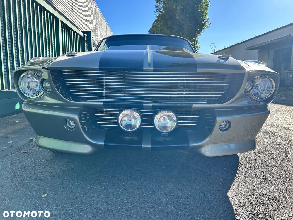 Ford Mustang - 11
