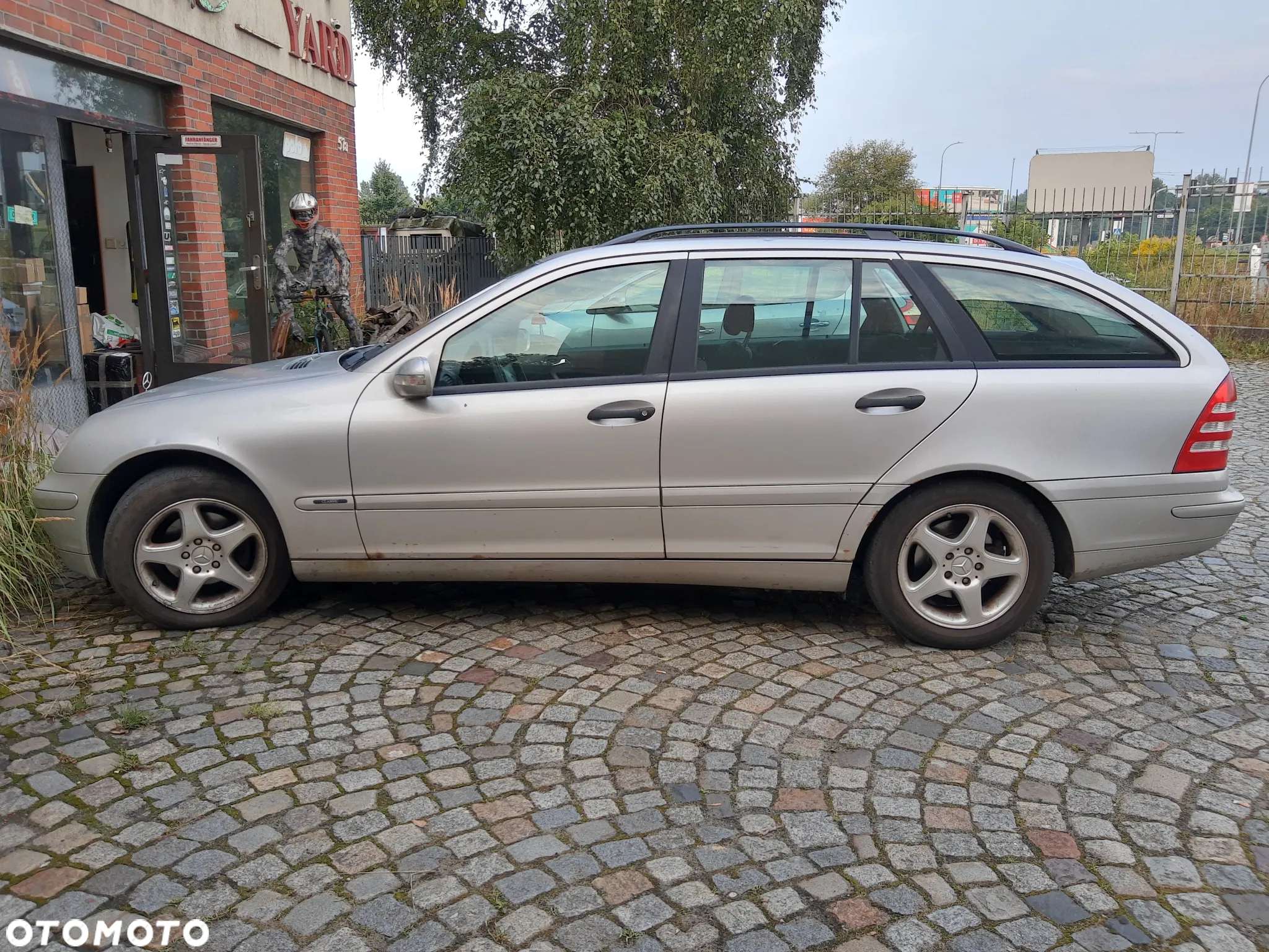 Mercedes-Benz Klasa C 180 T Kompressor Automatik Classic - 9