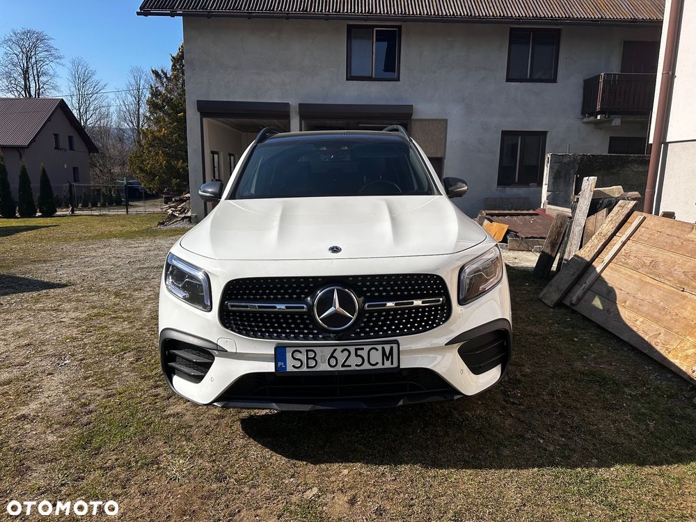 Mercedes-Benz GLB 250 4-Matic 8G-DCT - 2