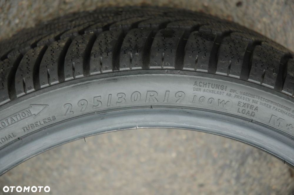 Dunlop SP Winter Sport 3D 295/30R19 100 W wzmocnienie (XL - 8