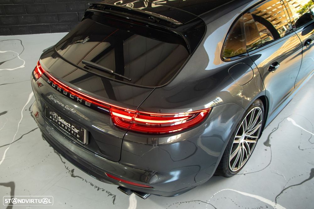 Porsche Panamera Sport Turismo - 14