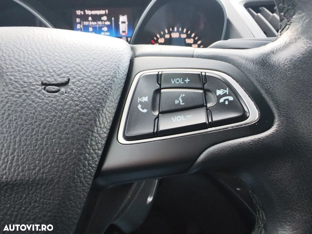 Ford Kuga 1.5 EcoBoost 4WD Aut. Titanium - 28