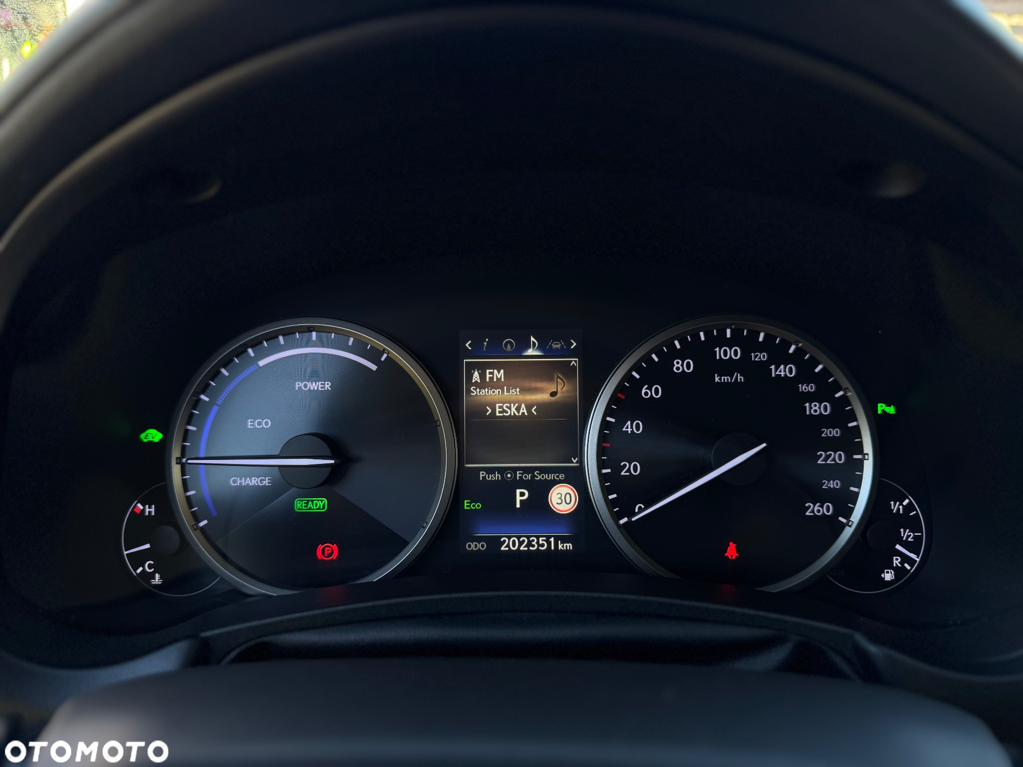 Lexus NX 350h F Sport AWD - 27