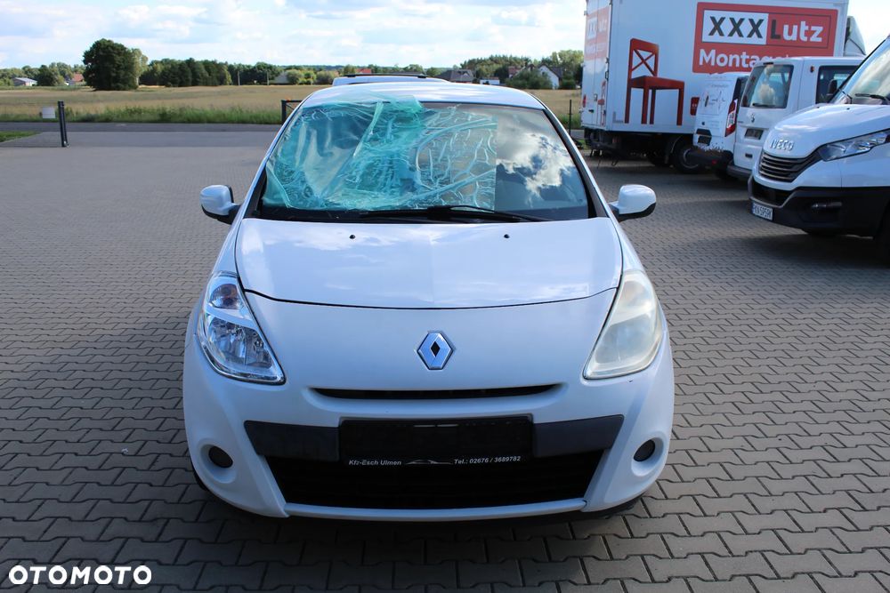 Renault Clio - 2