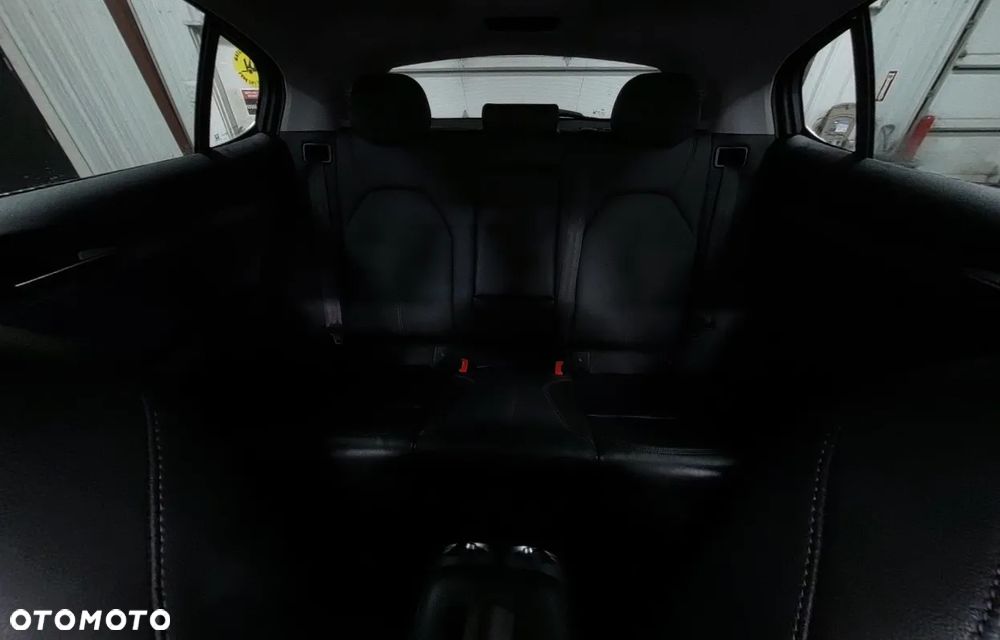 Alfa Romeo Stelvio 2.0 Turbo 16V AT8-Q4 Ti - 14
