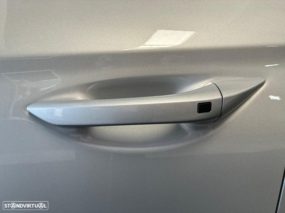 Hyundai Ioniq 1.6 GDI HEV - 11