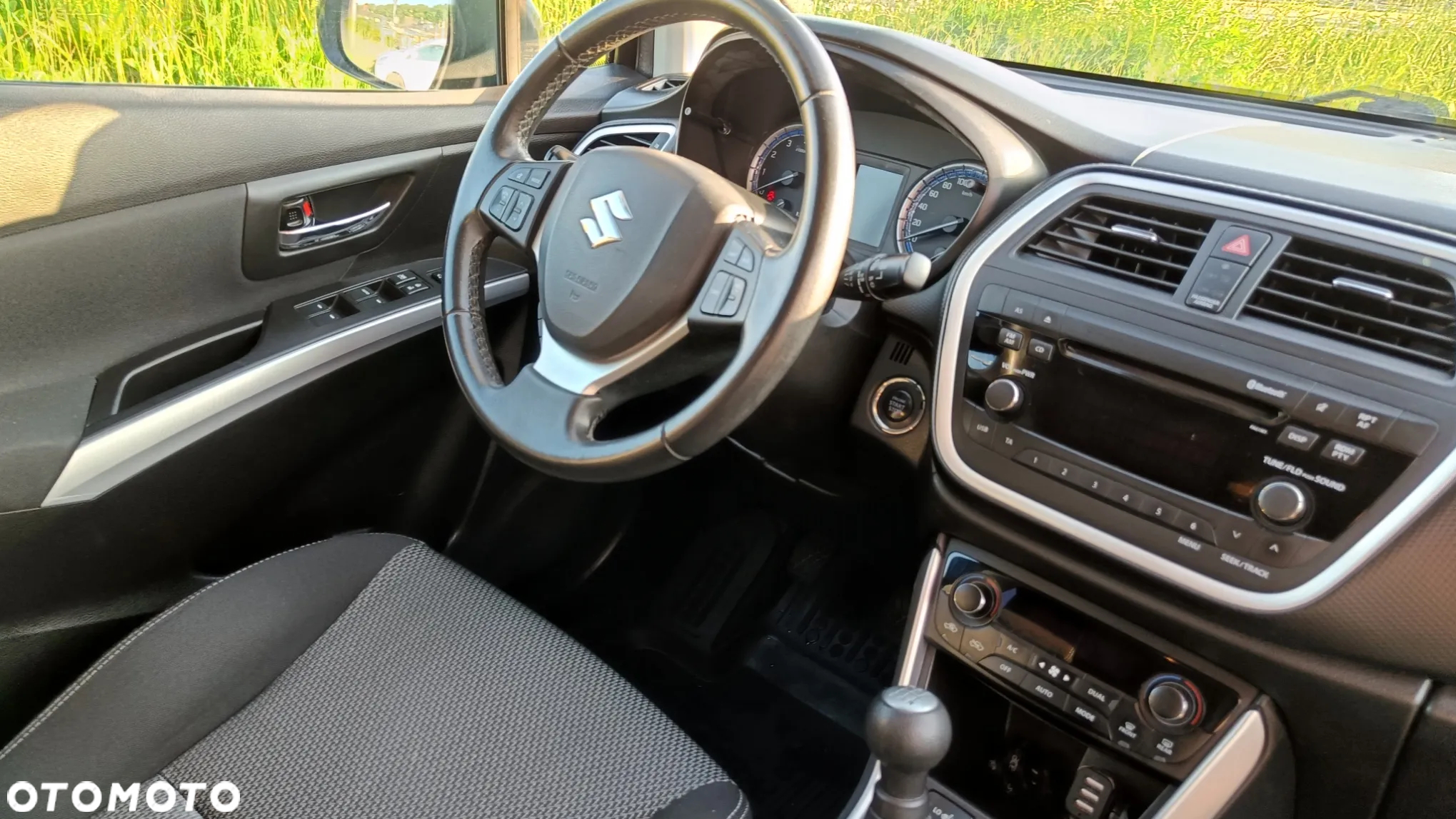 Suzuki SX4 1.6 Premium - 14