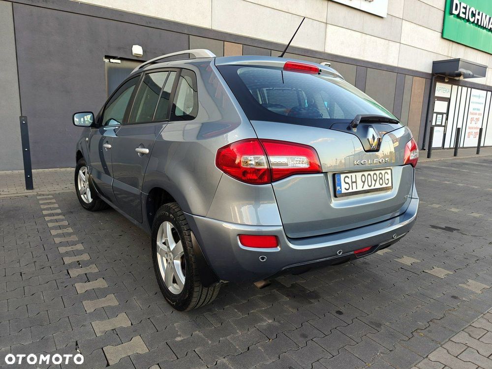 Renault Koleos 2.0 dCi FAP 4x4 Luxe - 4