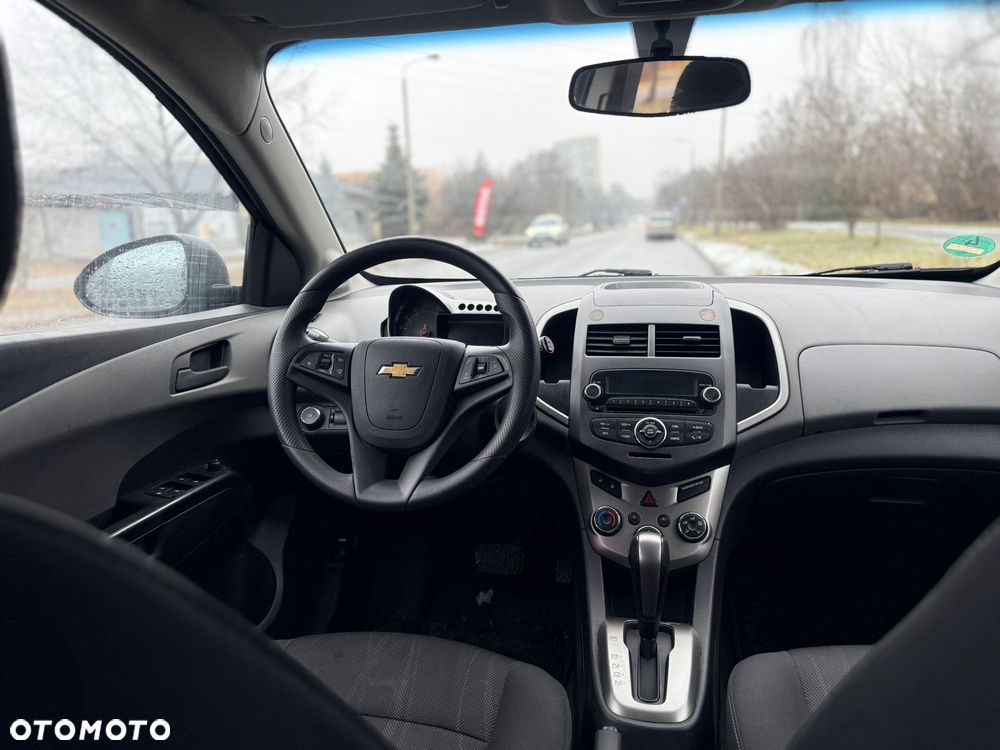 Chevrolet Aveo - 5