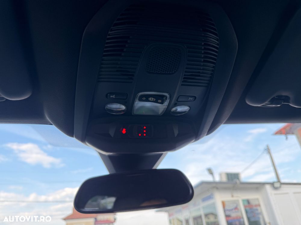 Peugeot 3008 BlueHDi 130 Stop & Start EAT8 Roadtrip - 26