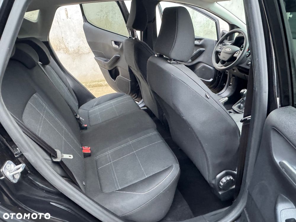 Ford Fiesta - 9