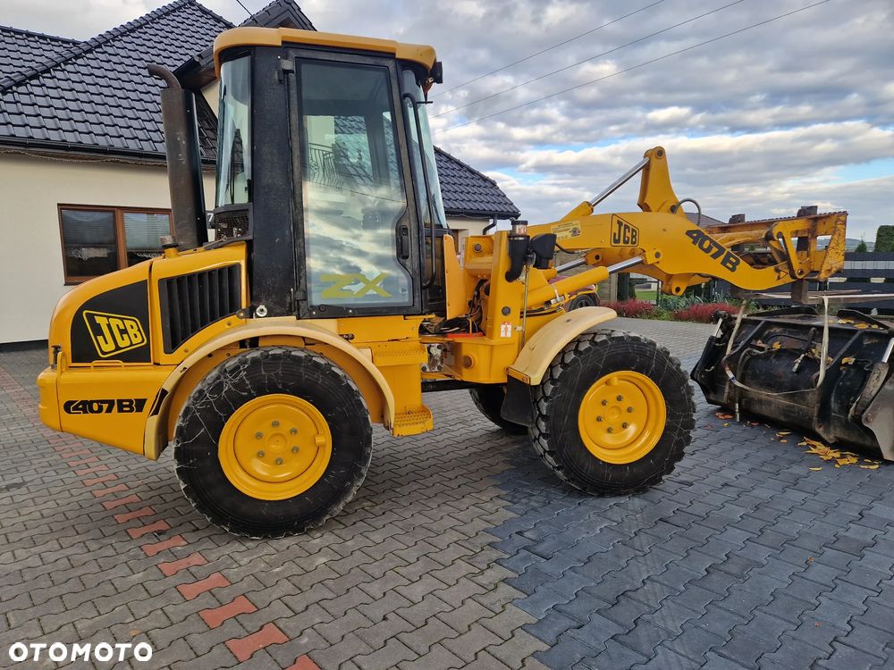 JCB 407 - 5