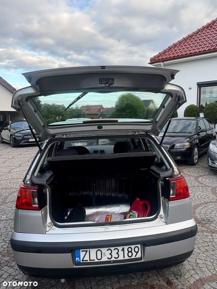 Seat Ibiza 1.4i Select - 11