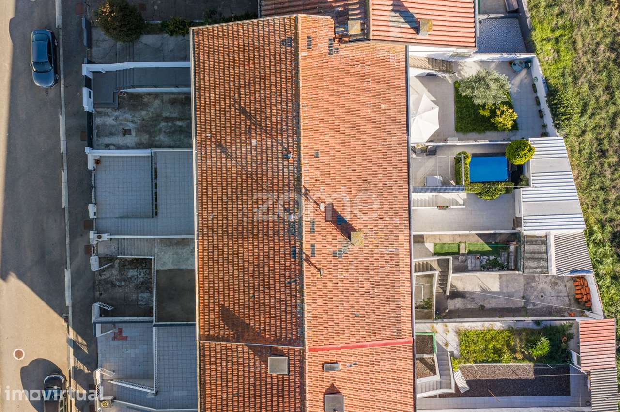 Moradia T4,com piscina, Localizada - São Mamede Infesta - Grande imagem: 3/56