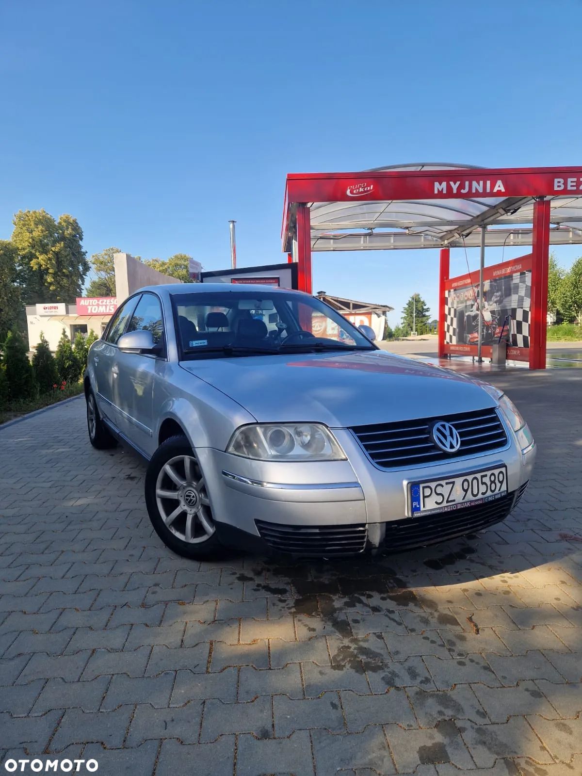 Volkswagen Passat 1.9 TDI Highline - 1
