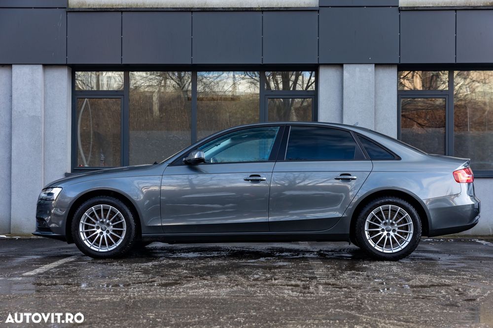 Audi A4 2.0 TDI ultra design - 16