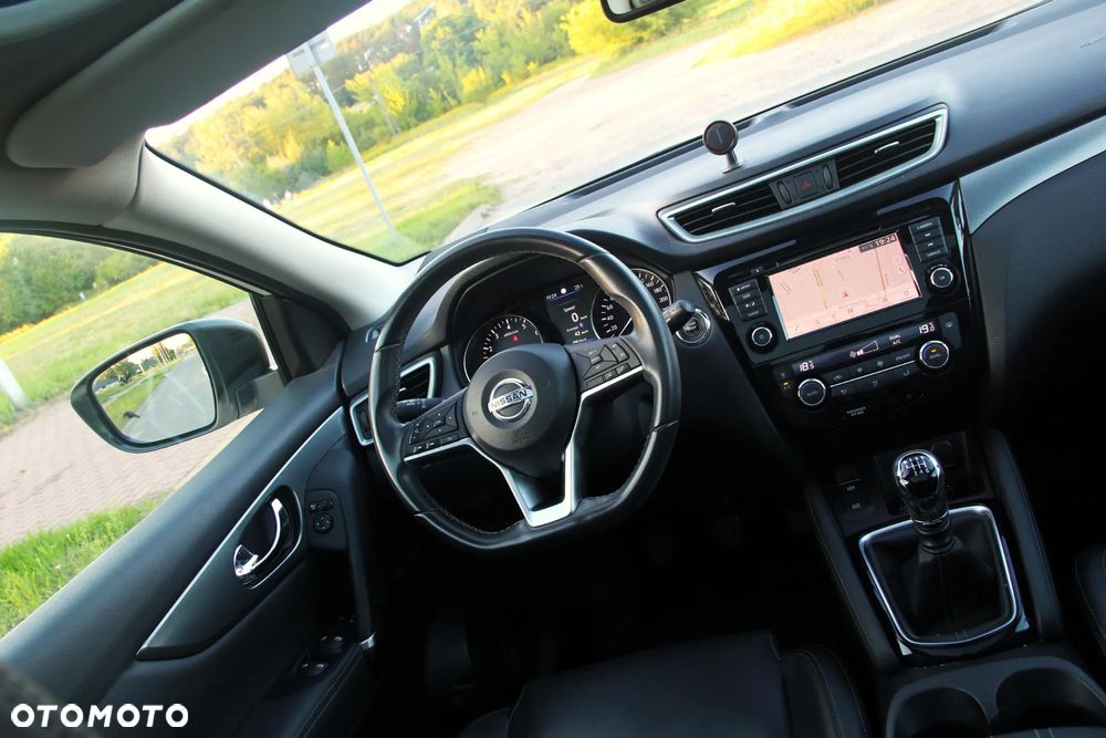 Nissan Qashqai 1.3 DIG-T Tekna - 28