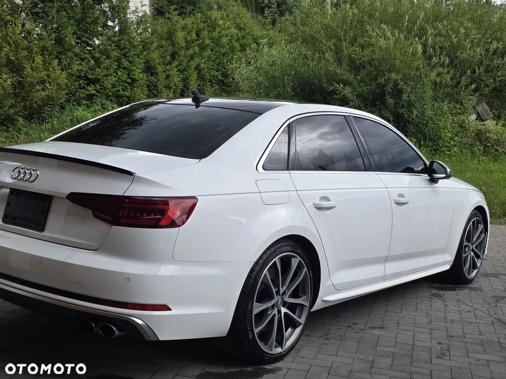 Audi S4 Limousine - 12