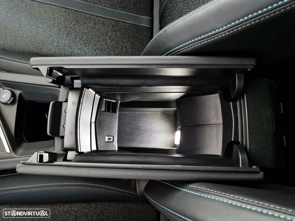 Peugeot 308 1.2 PureTech Allure - 38