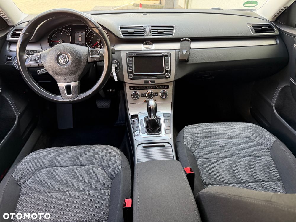 Volkswagen Passat Variant 2.0 TDI DSG BlueMotion Technology Comfortline - 28