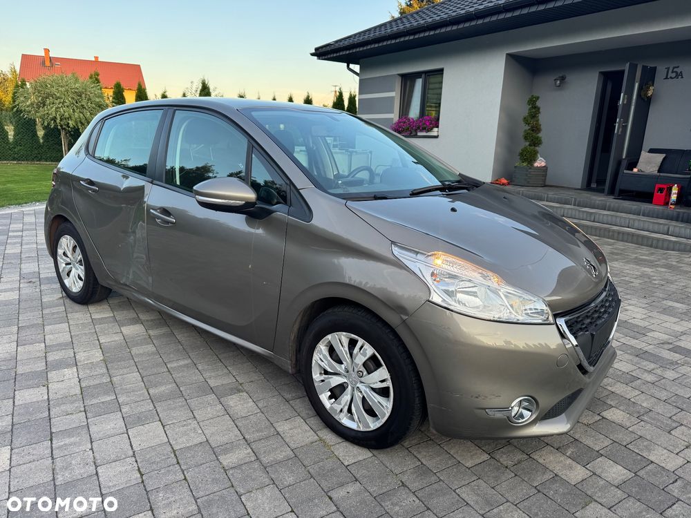 Peugeot 208 82 PureTech Style - 3
