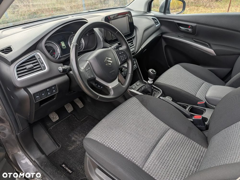 Suzuki S-Cross - 9