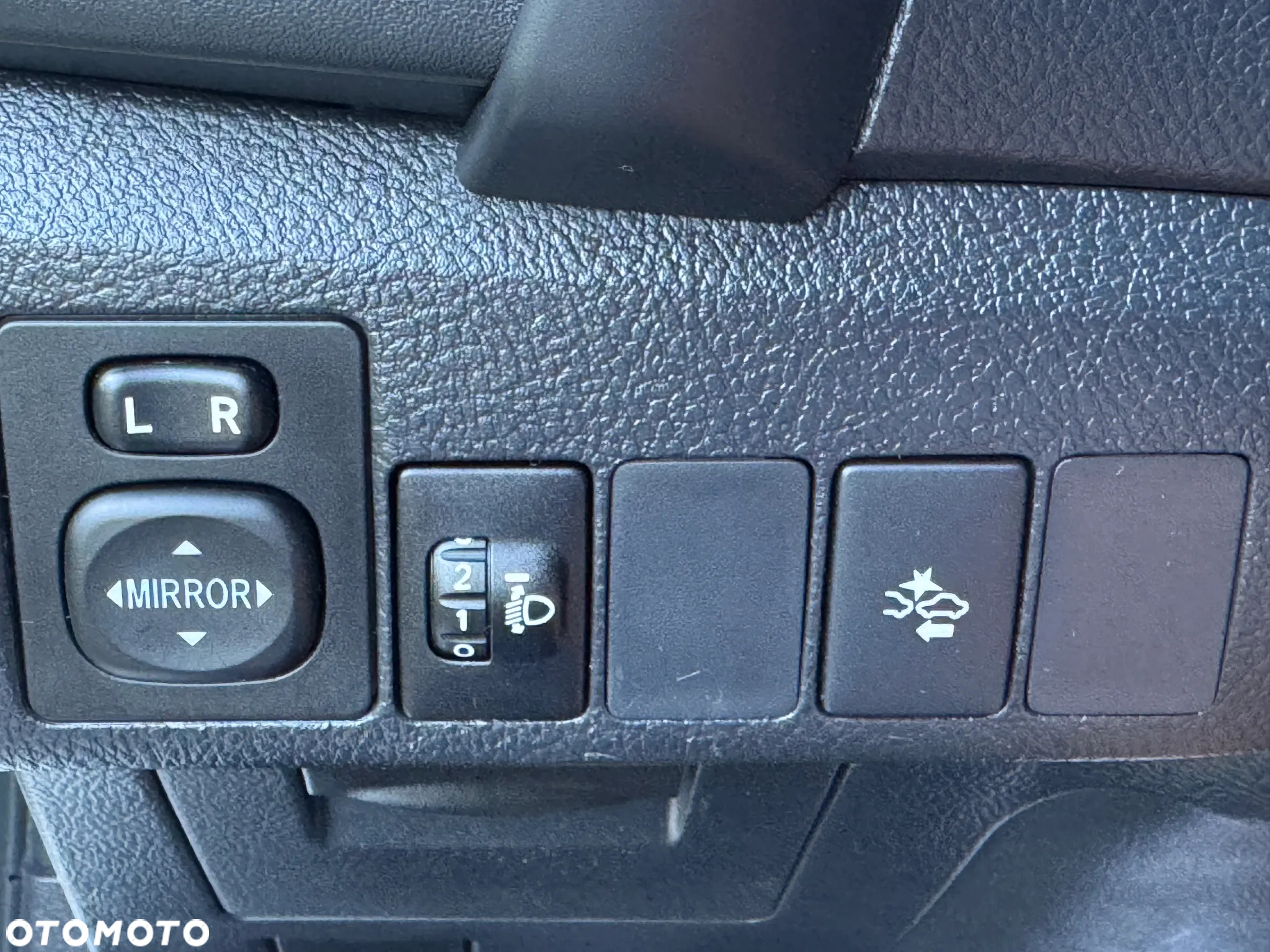 Toyota Auris 1.8 VVT-i Hybrid Automatik Comfort - 23