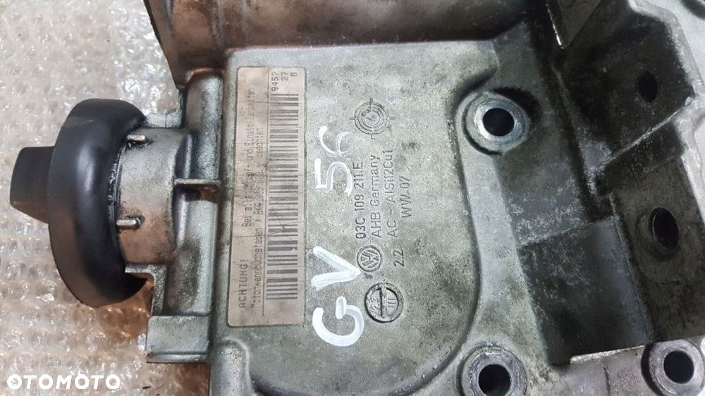 OBUDOWA ROZRZĄDU GOLF 1.4 1.6 FSI AUDI 03C109211E - 2