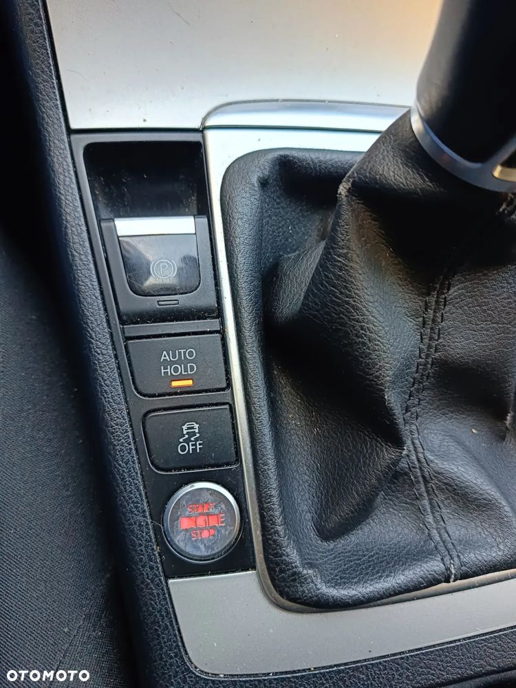 Volkswagen Passat - 16
