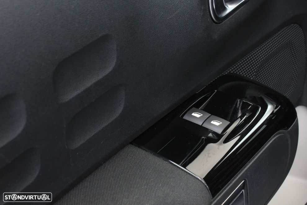 Citroën C3 1.2 PureTech Max - 25