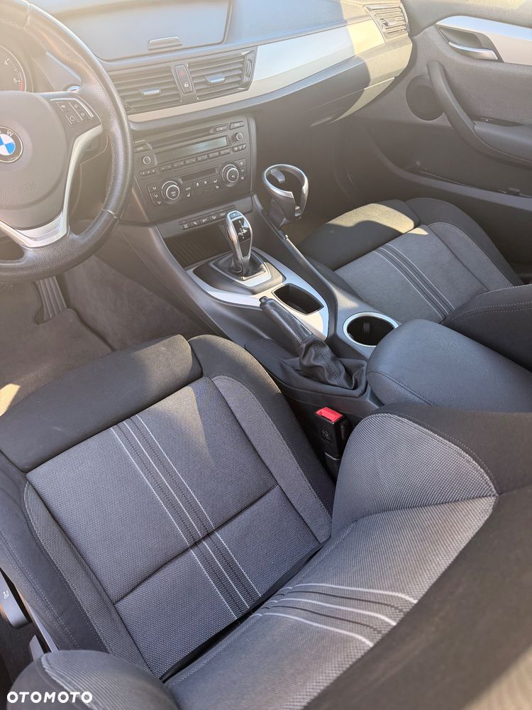 BMW X1 xDrive25d Sport Line - 9