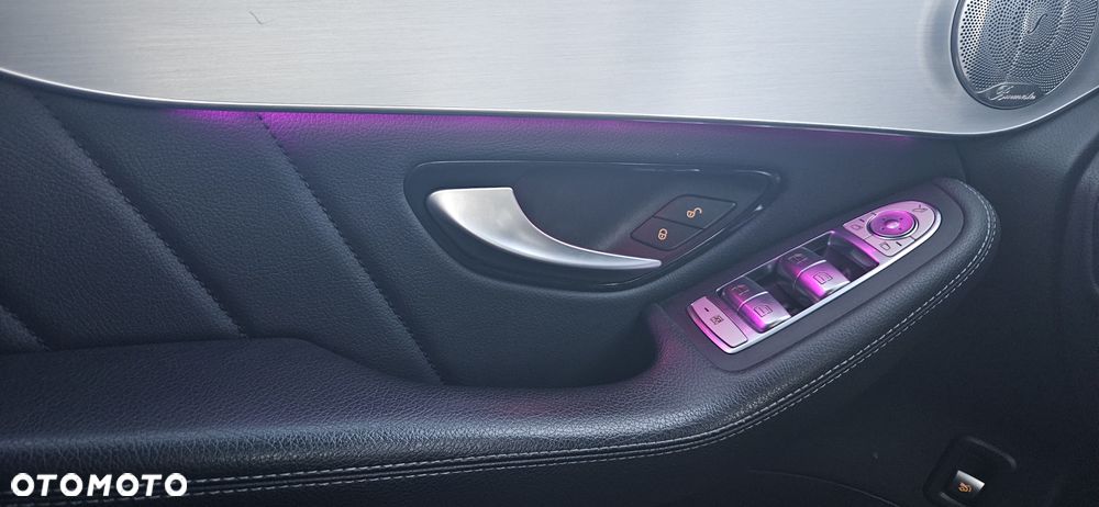 Mercedes-Benz GLC 220 d 4Matic 9G-TRONIC AMG Line - 22