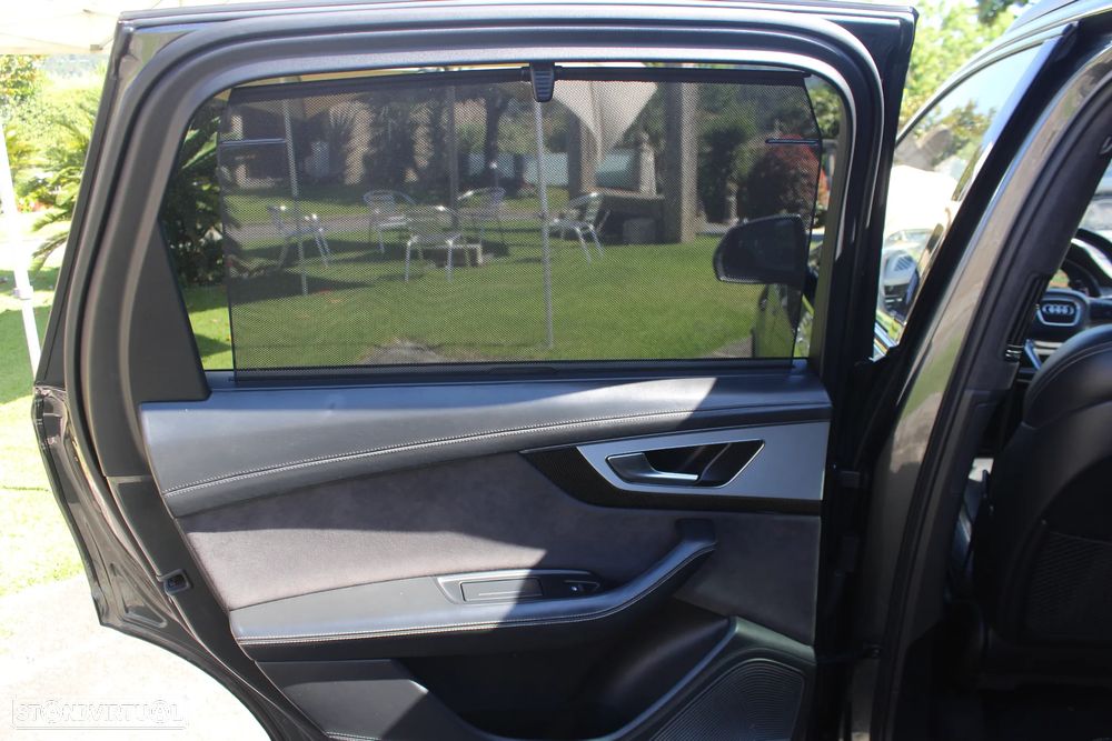 Audi SQ7 4.0 TDI V8 quattro Tiptronic - 25