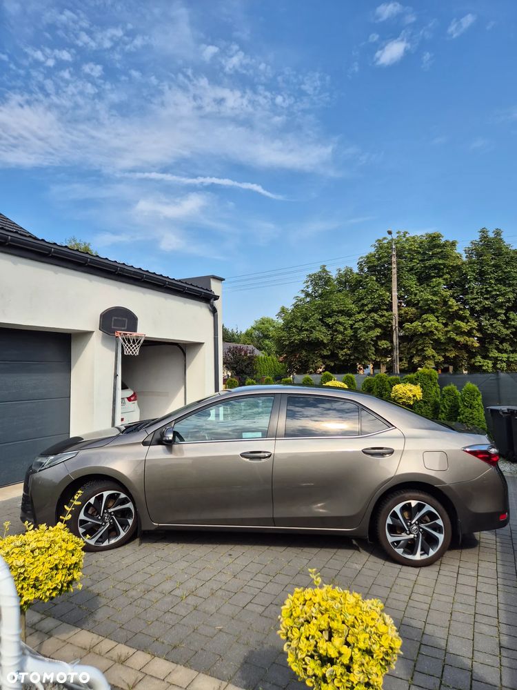 Toyota Corolla 1.6 Executive - 8