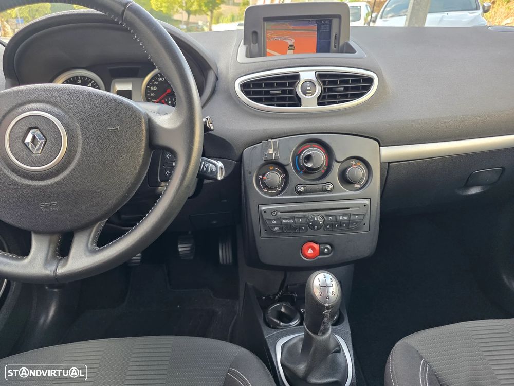 Renault Clio 1.5 dCi Dynamique S - 14