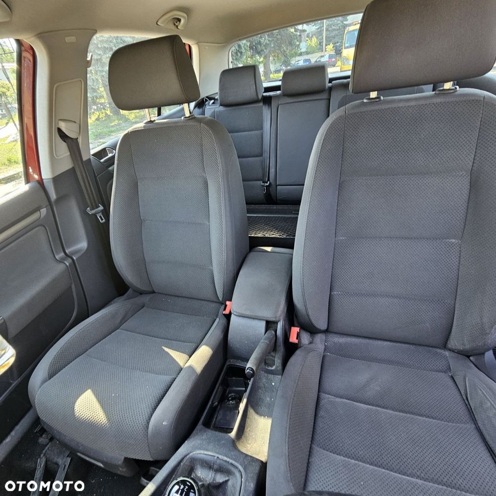 VOLKSWAGEN Golf V (2003r) hb 1,4 B 55kw / 75 KM kod lak: LA3W pojazd na części - 14