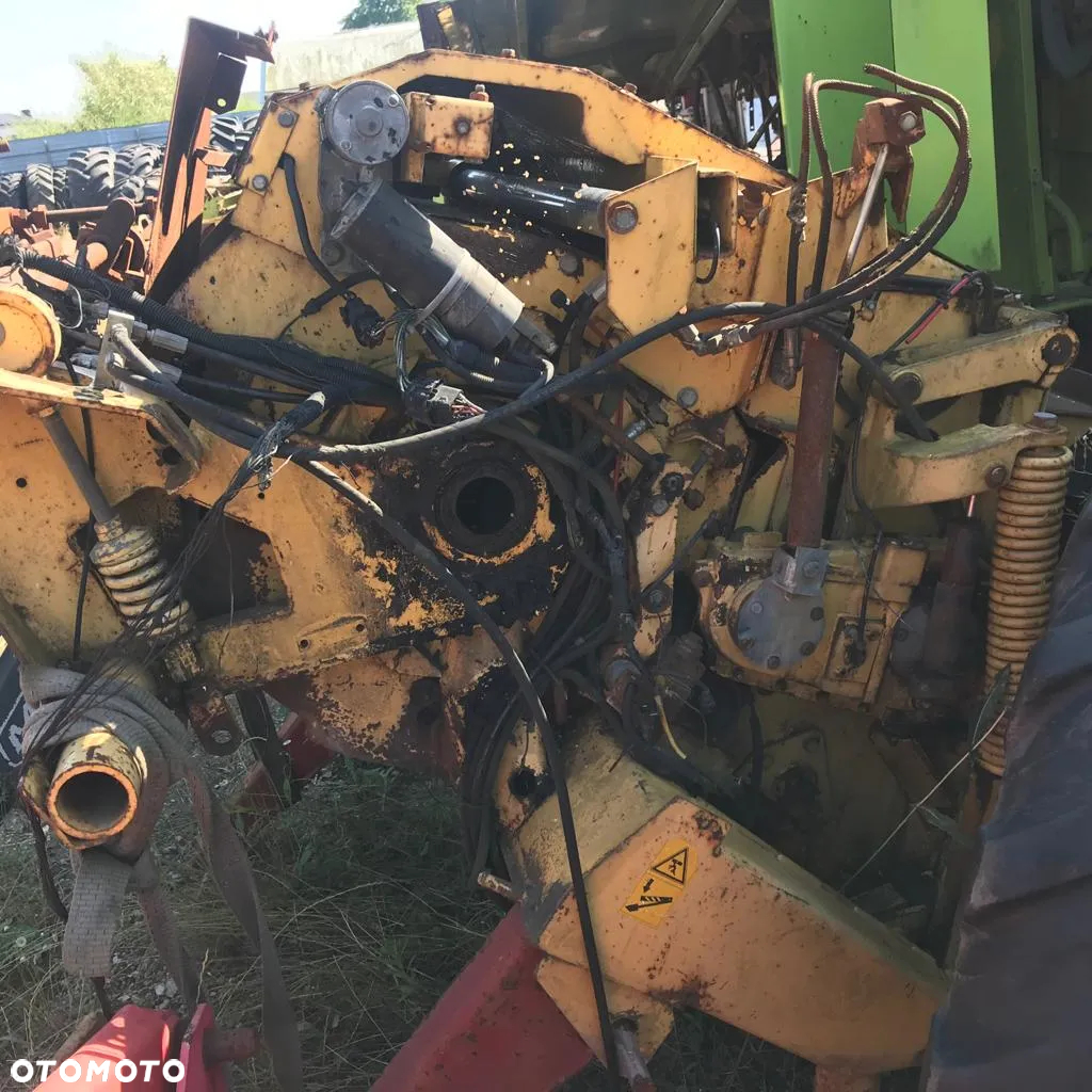 Częsci parts dosieczkarni polowej New Holland FX375 FX450 FX38 FX40 CornCraker - 5