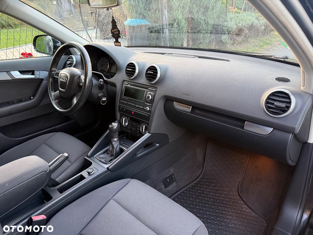 Audi A3 Sportback 1.4 TFSI S line Sportpaket - 26