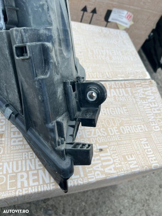 Far stanga Skoda Octavia 3 Facelift - 4