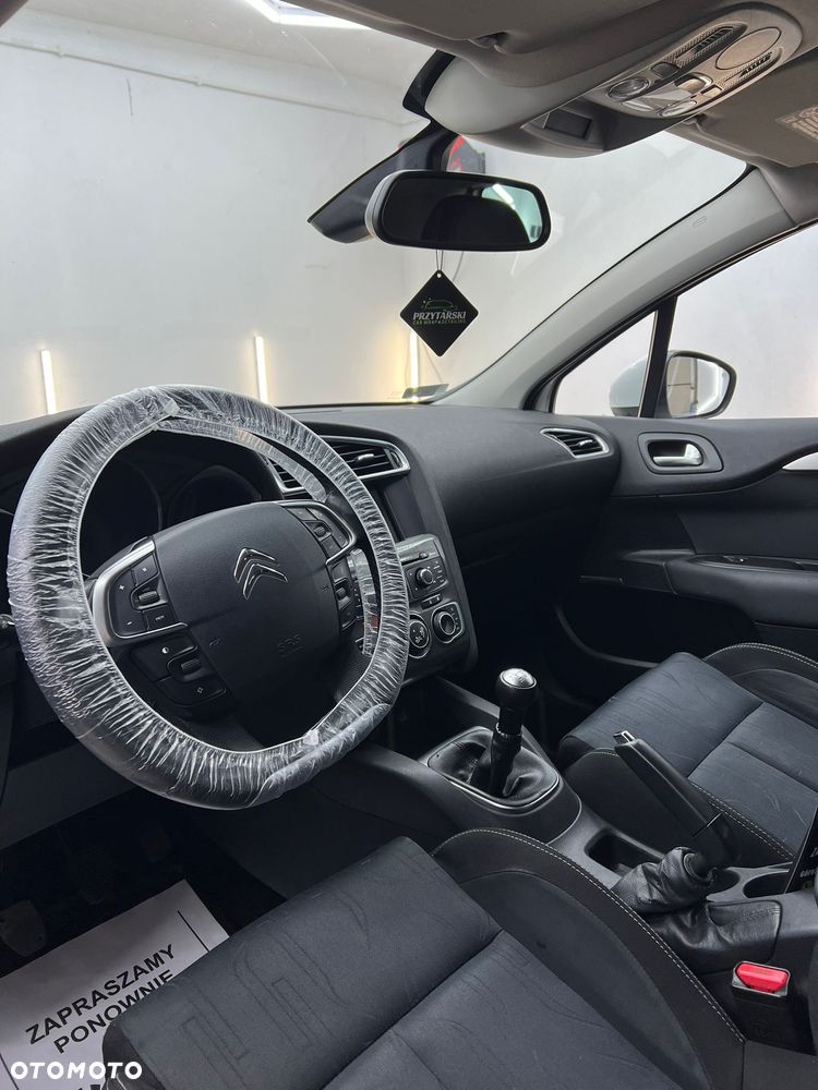 Citroën C4 1.6 HDi Attraction - 9