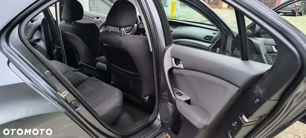 Honda Accord 2.0 Elegance - 30