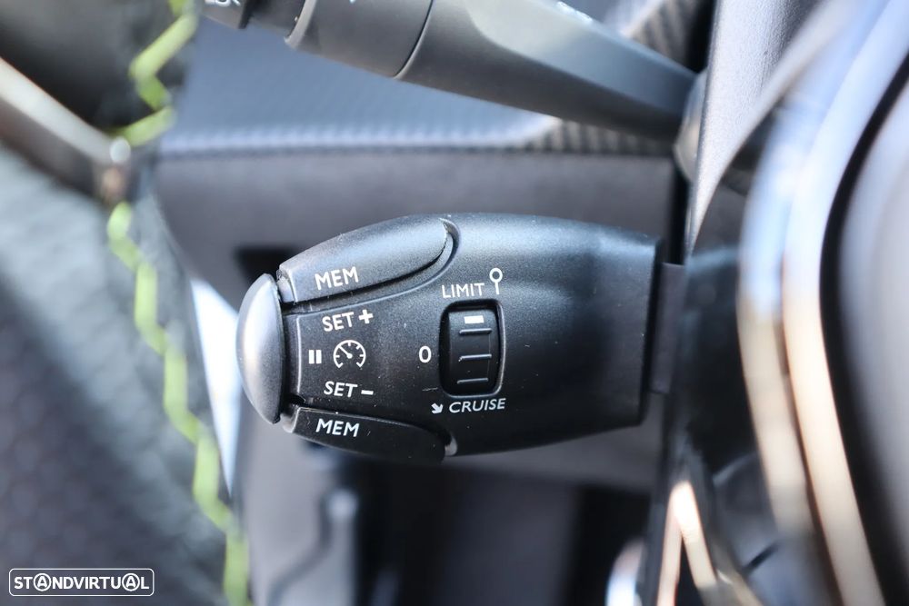 Peugeot 2008 PureTech 130 GT Pack - 20