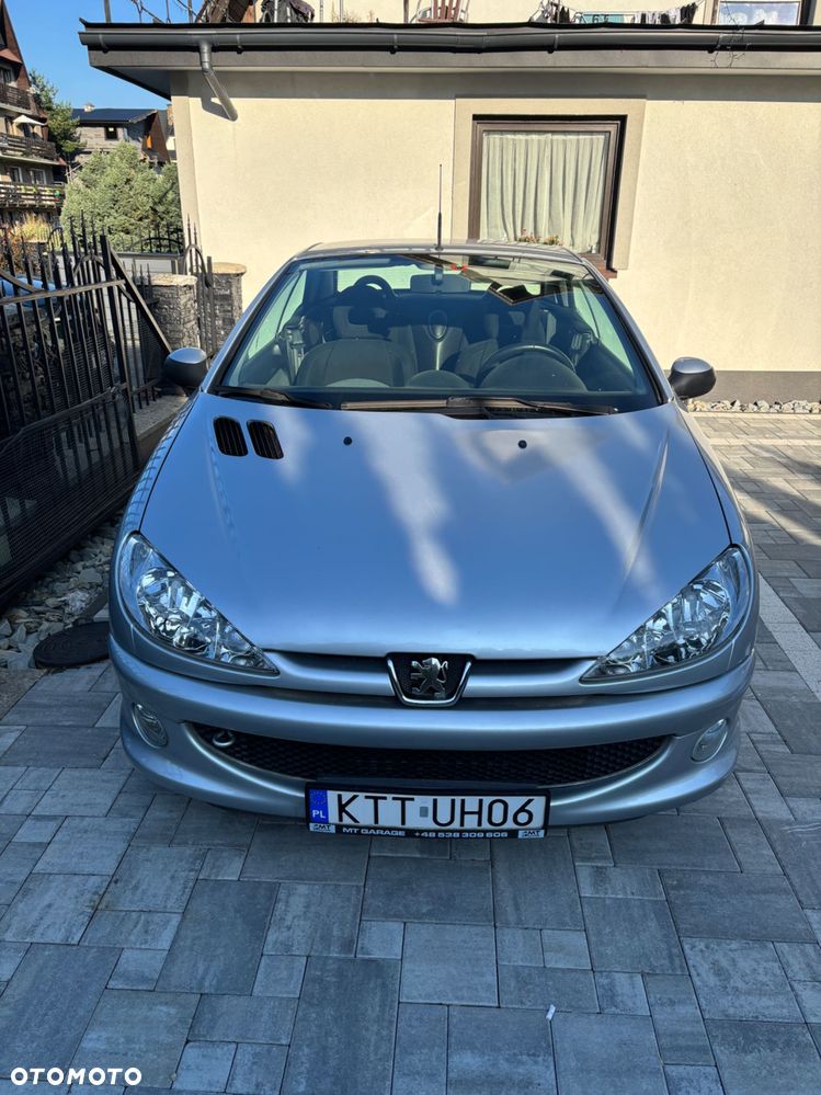 Peugeot 206 CC - 2